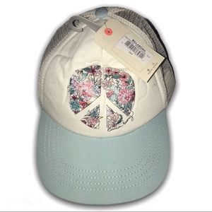 PEACE SIGN HAT